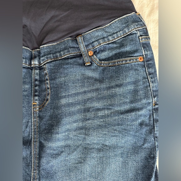 EUC Gap Maternity Denim Skirt - Full Panel - Picture 2 of 4